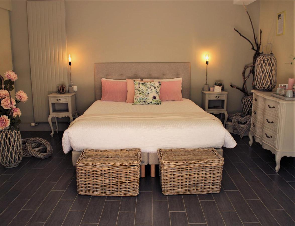 Chambre D'Hotes Les Rives De La Tronne Mer Bagian luar foto
