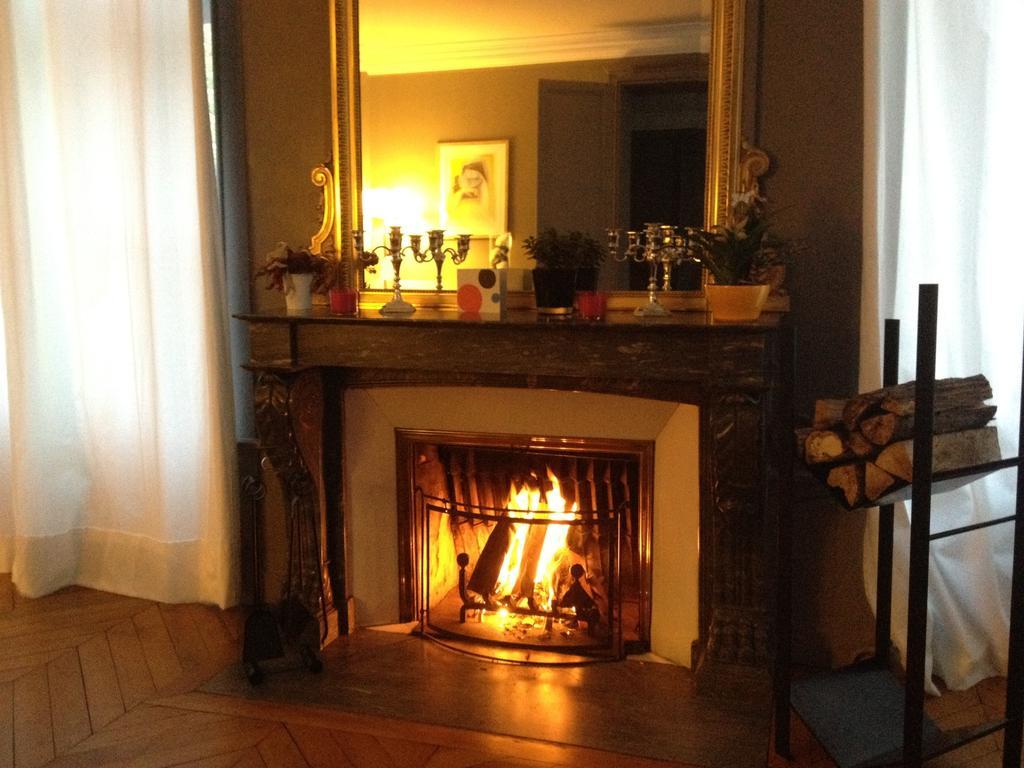 Chambre D'Hotes Les Rives De La Tronne Mer Bagian luar foto