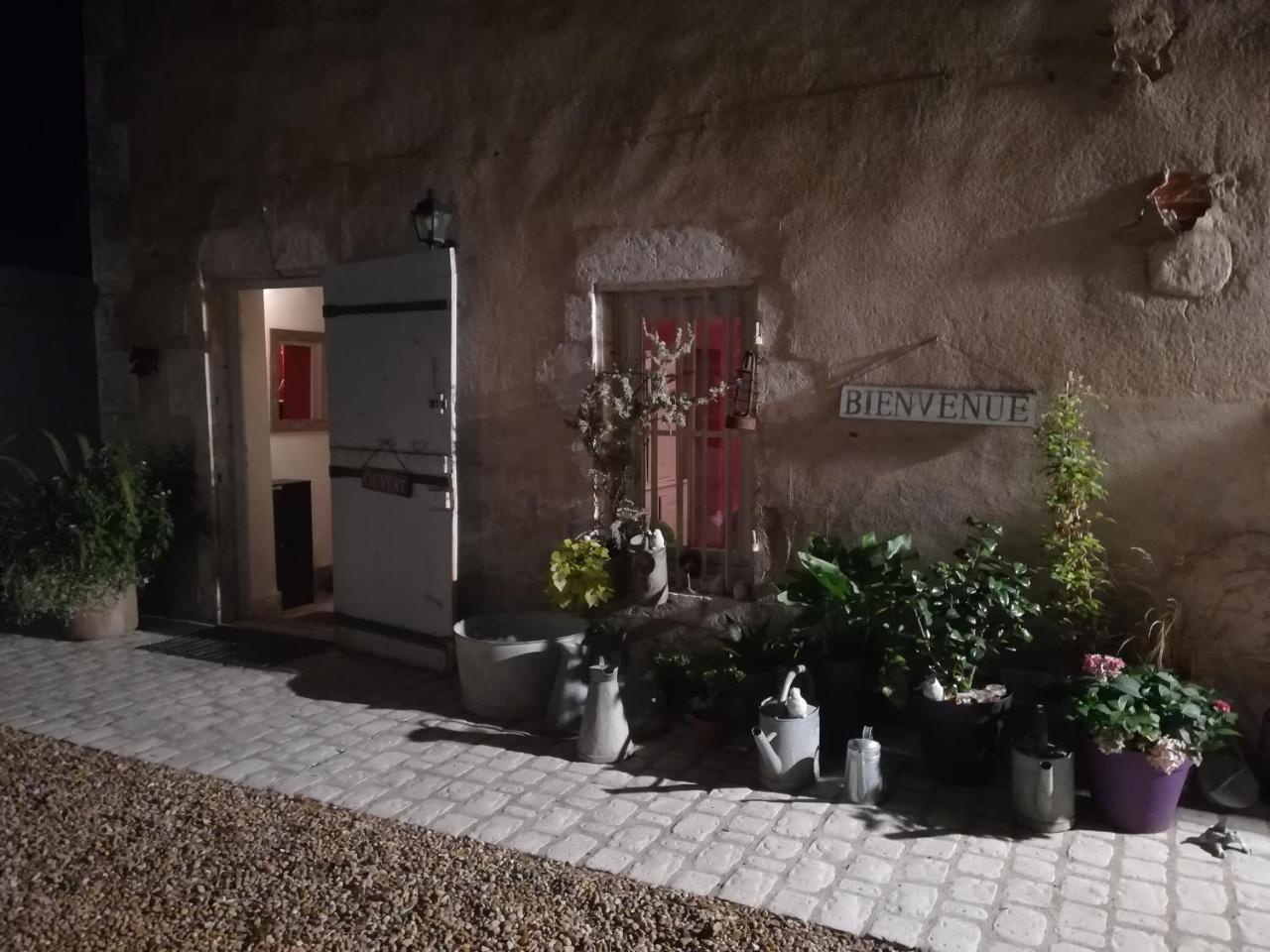 Chambre D'Hotes Les Rives De La Tronne Mer Bagian luar foto