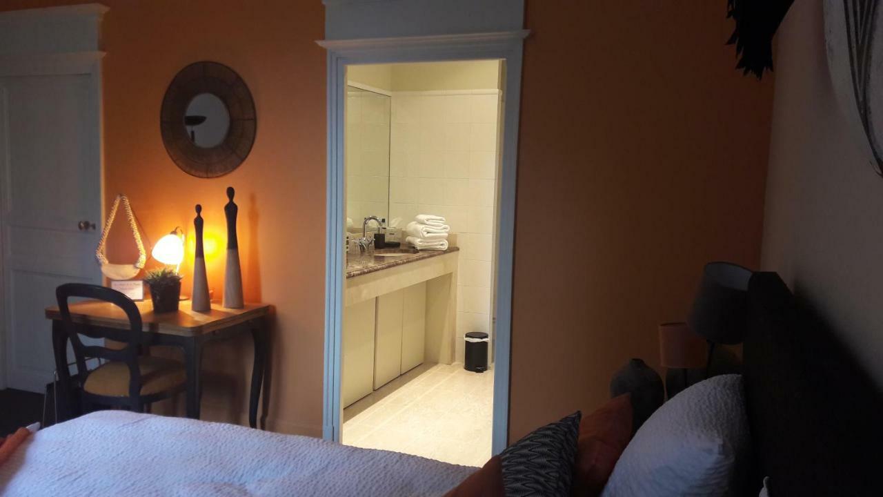 Chambre D'Hotes Les Rives De La Tronne Mer Bagian luar foto