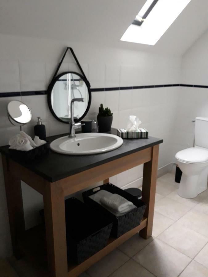 Chambre D'Hotes Les Rives De La Tronne Mer Bagian luar foto
