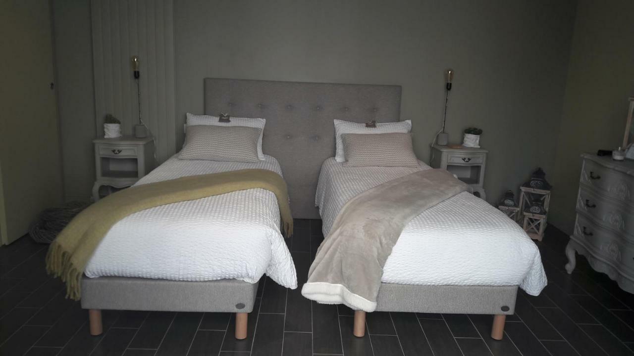 Chambre D'Hotes Les Rives De La Tronne Mer Bagian luar foto