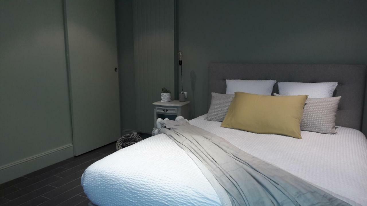 Chambre D'Hotes Les Rives De La Tronne Mer Bagian luar foto